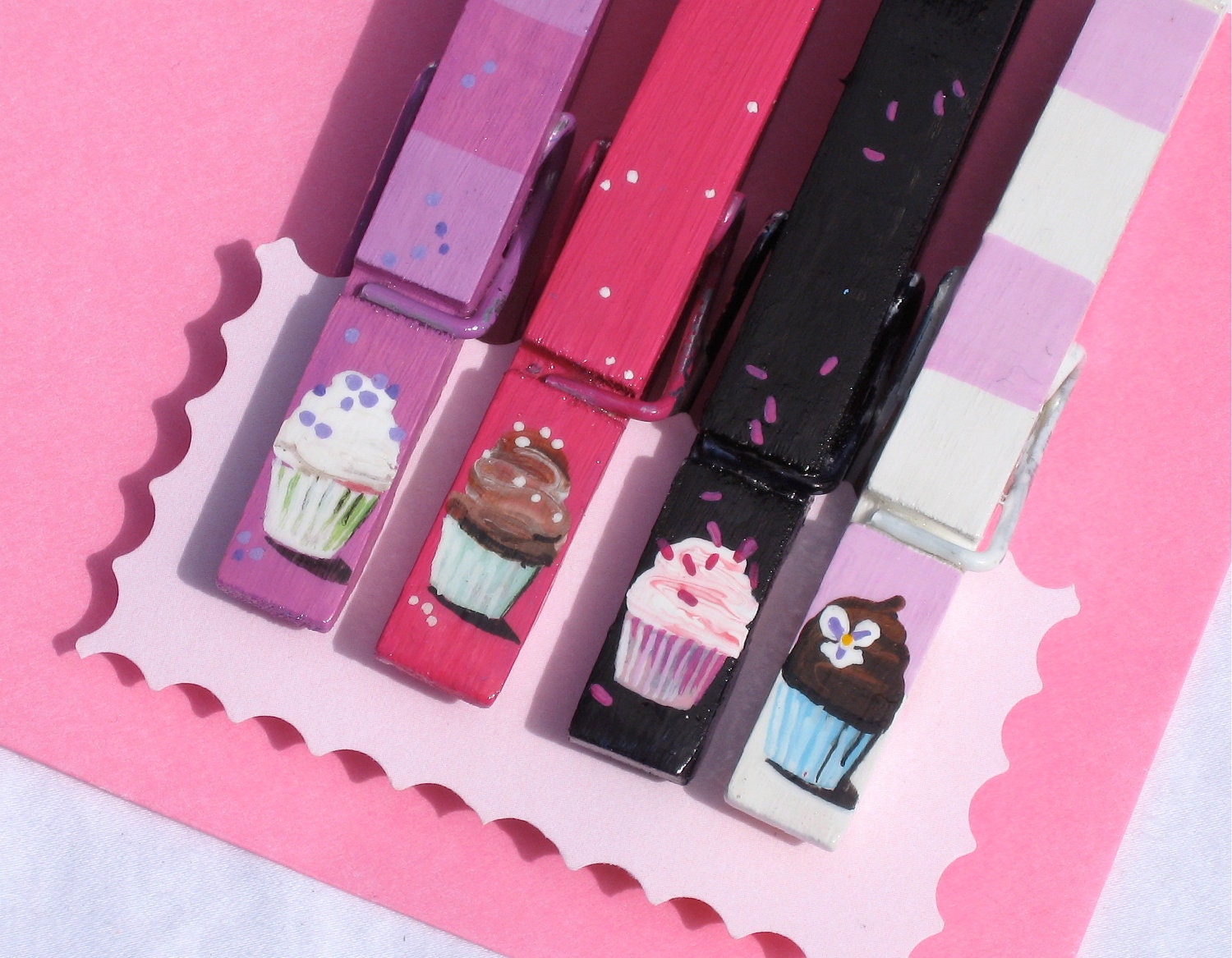 CUPCAKE CLOTHESPINS pink black hand painted magnetic clothespin set