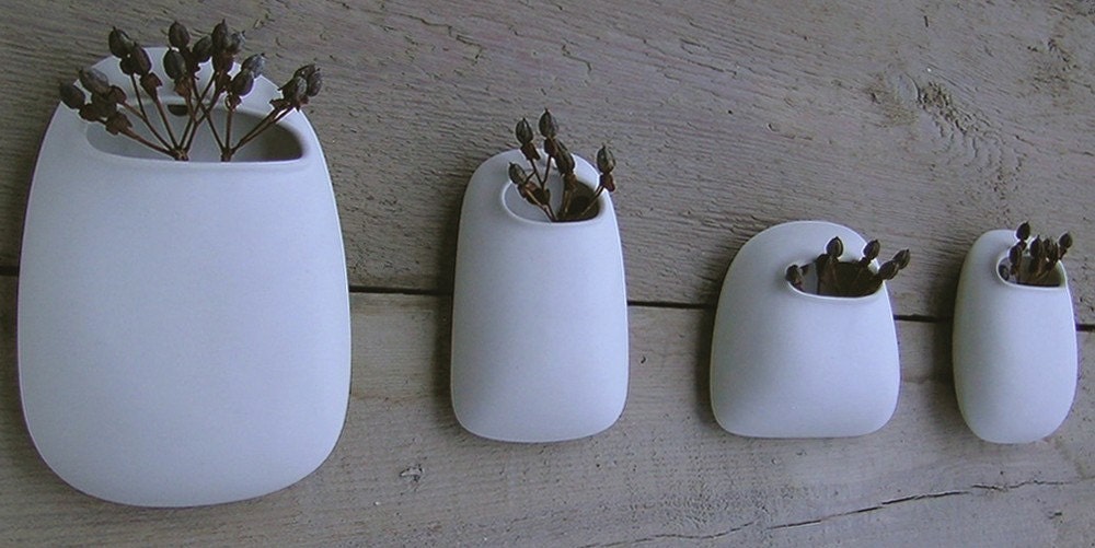 Small Hanging Vertical Pod Vase