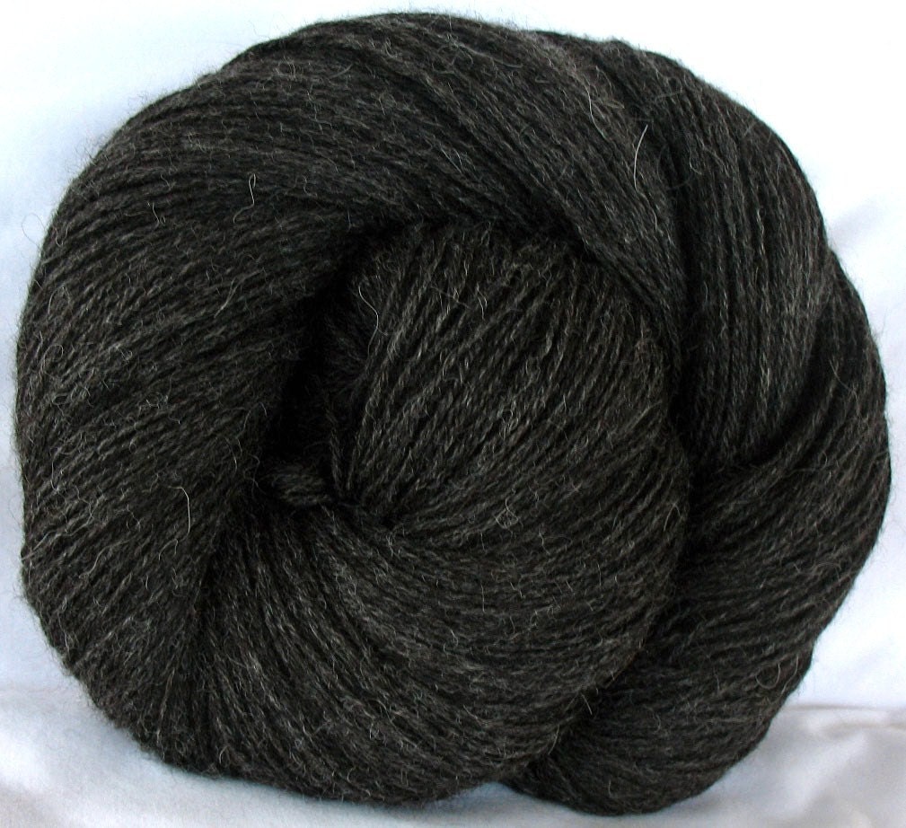 Undyed Superfine Alpaca Yarn (PA103)