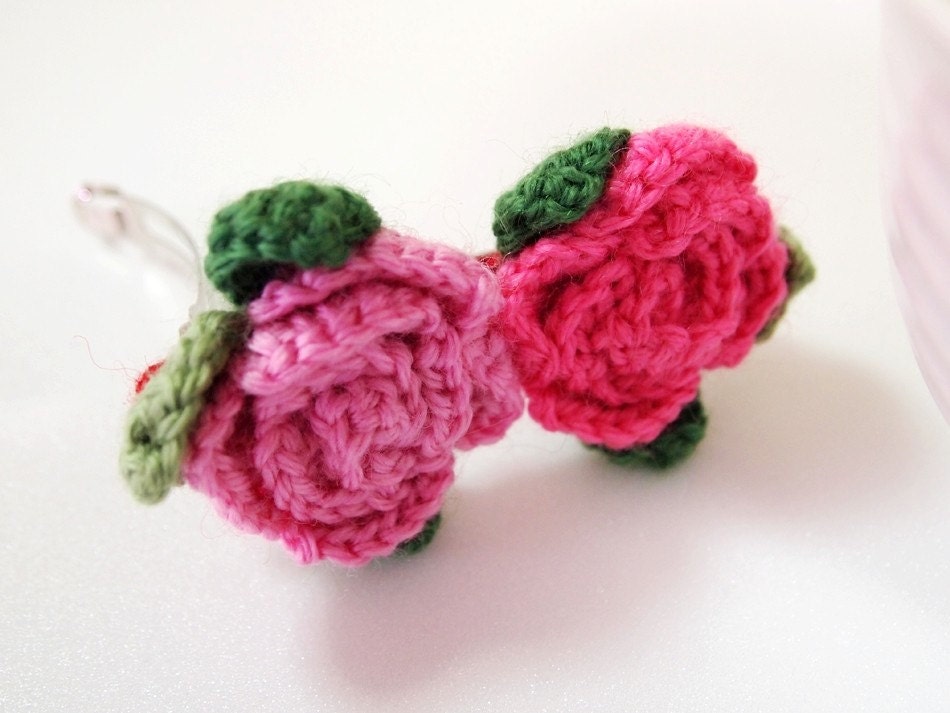 Hand Crocheted Flower Barrette - Rosa in the Shades of Pink