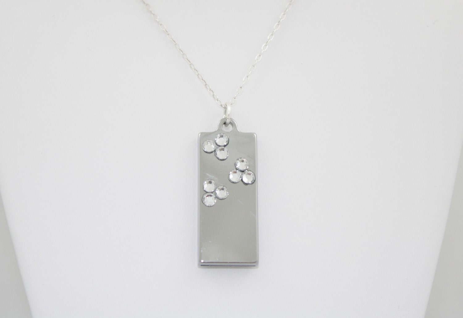 8GB USB Memory Silver Necklace