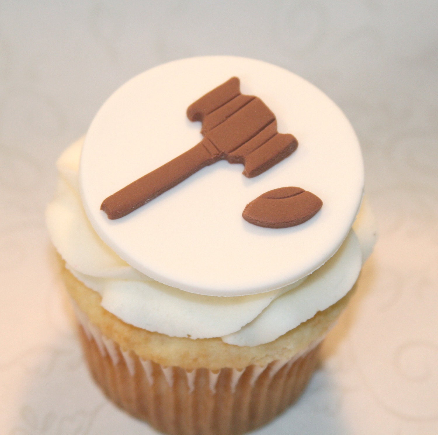 Fondant cupcake toppers Gavel Judge Law Graduate