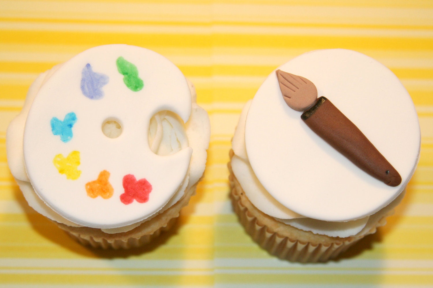 Fondant cupcake toppers Artist  Painting Palette and Brush