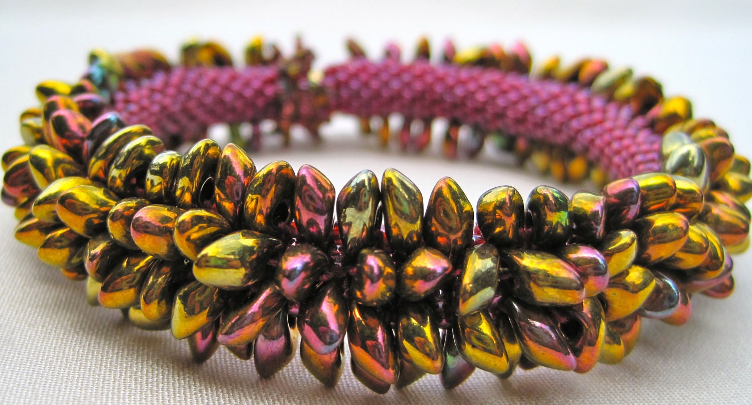Bead Crochet Bracelet Pattern:  Spikes Number 1 (Variations A and B) Crochet Pattern