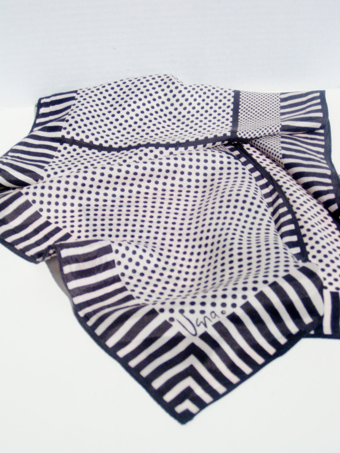 Vintage Vera Scarf Black and White