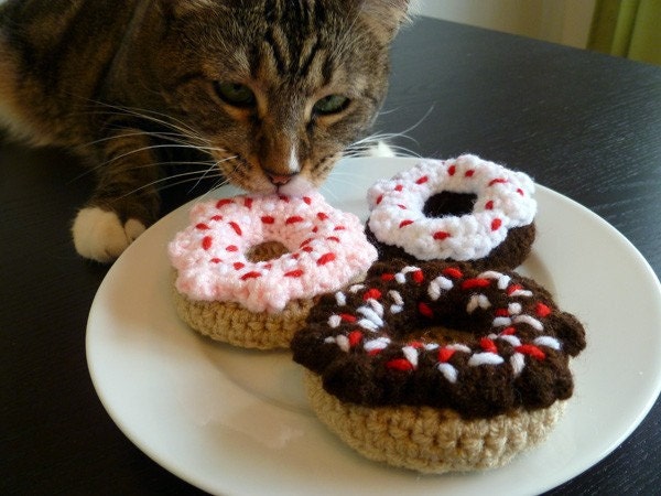 Valentine's Day Mini Donuts - set of three crocheted cat toys
