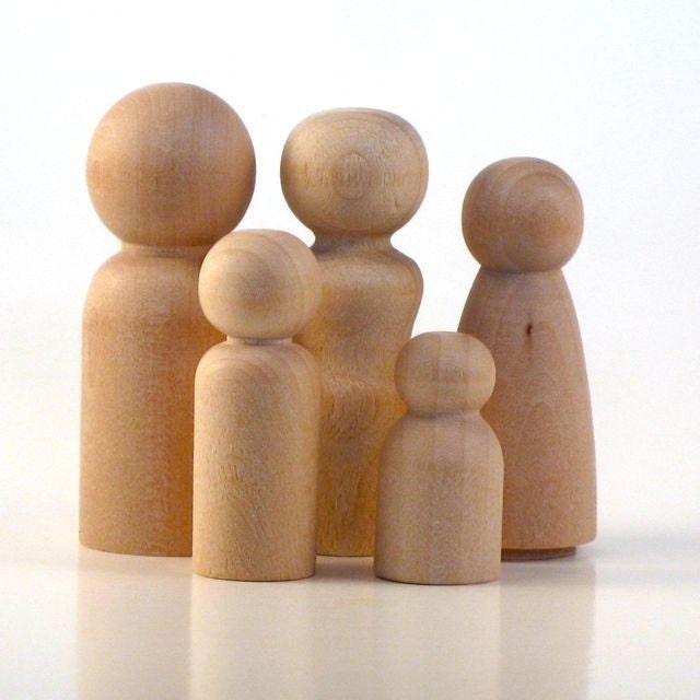 Wooden Peg Dolls - Unfinished - Family of Five - Paint Your Own Wood Dolls