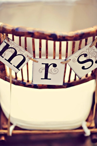 Mr. and Mrs. Wedding Signs / Wedding Garland Banner With Custom Colors See It on www.stylemepretty.com