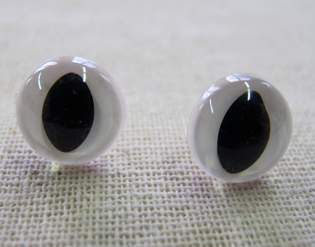White Kitty Eye Earrings