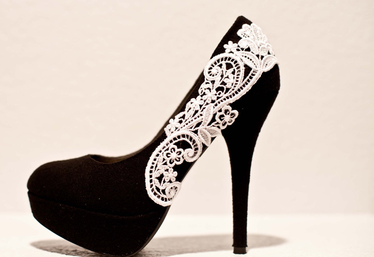 Black Pumps with White Venise Lace ... Size 8