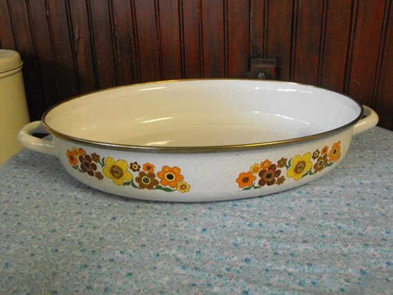 Vintage Heavy Enamel Casserole Dutch Oven Dish by peacenluv72