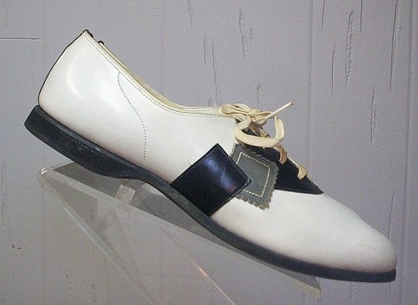 1950s Vintage Leather Saddle Shoes Size 9
