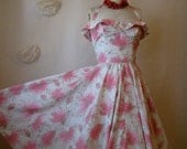vintage 1950s dress. 50s pink full skirt print halter dress garden tea party.