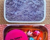 Linen Lace: The Knitter's Notions Tin for your knitting project bag