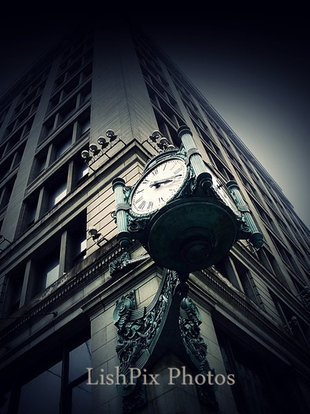 ANTIQUE CLOCK CHICAGO  6x8