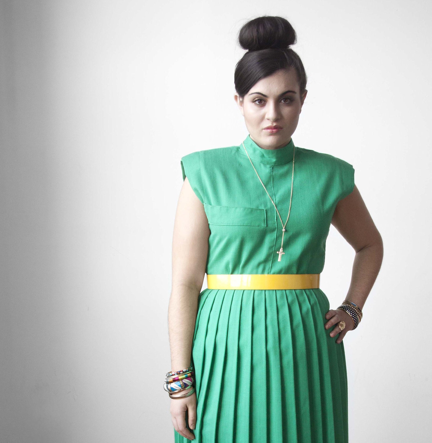SALE// Vintage 50's 'Office Envy' Mad Men-Inspired Green Pleated Button-Up Midi Dress// Size 12/14 // Large // Spring