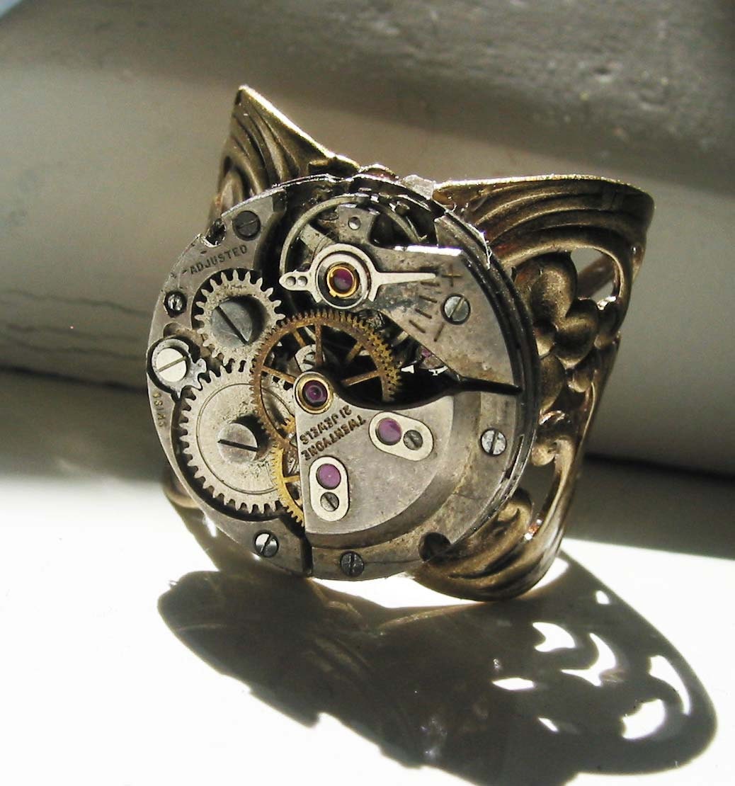 Steampunk Round Vintage Watchworks Ring