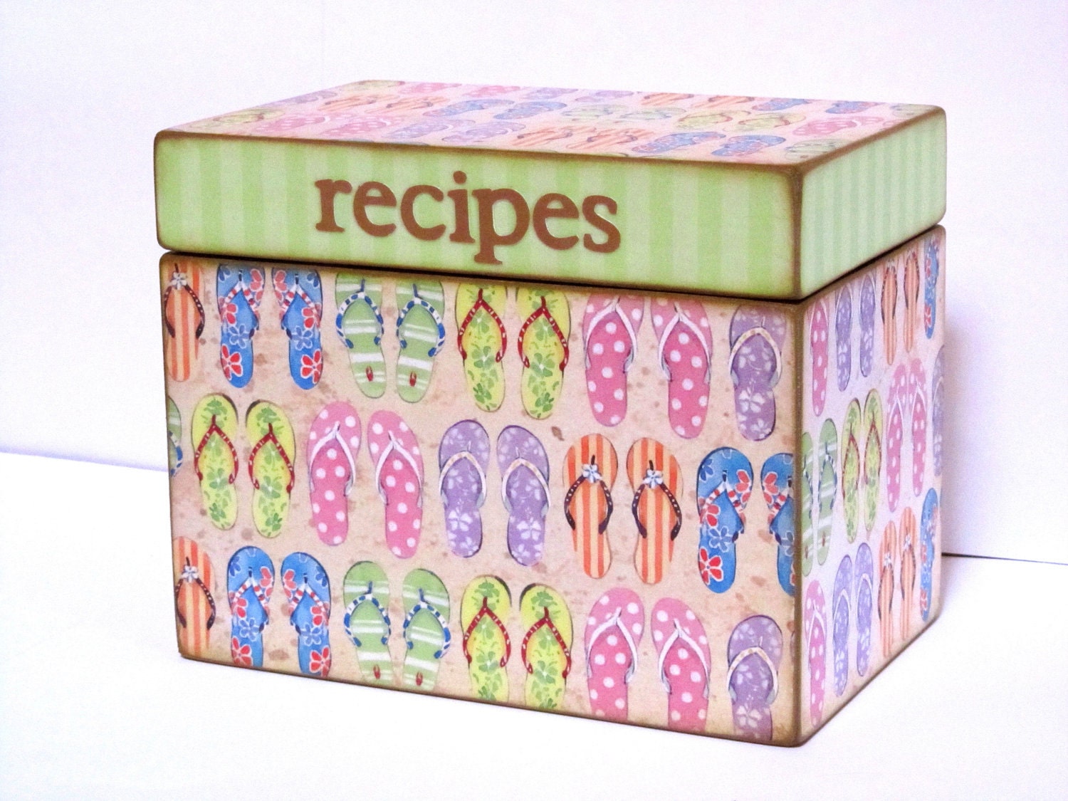 Recipe Box - Flip Flops in the Sand - 4x6 inch wood recipe card box - Personalized