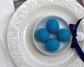 ONLY AVAILABLE AFTER the Summer     Xocolatl's Original Blueberry White Chocolate Truffles (16 count) - estheraguirre