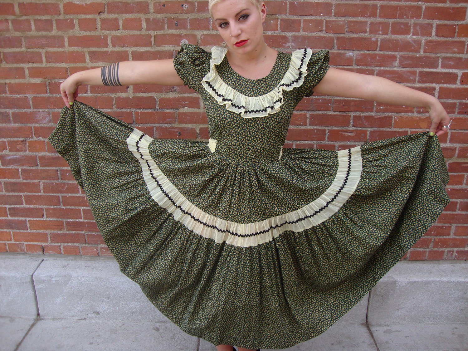 Vintage 1950s 1960s Floral Square Dance West Side Story Prairie Party Dancing Dress