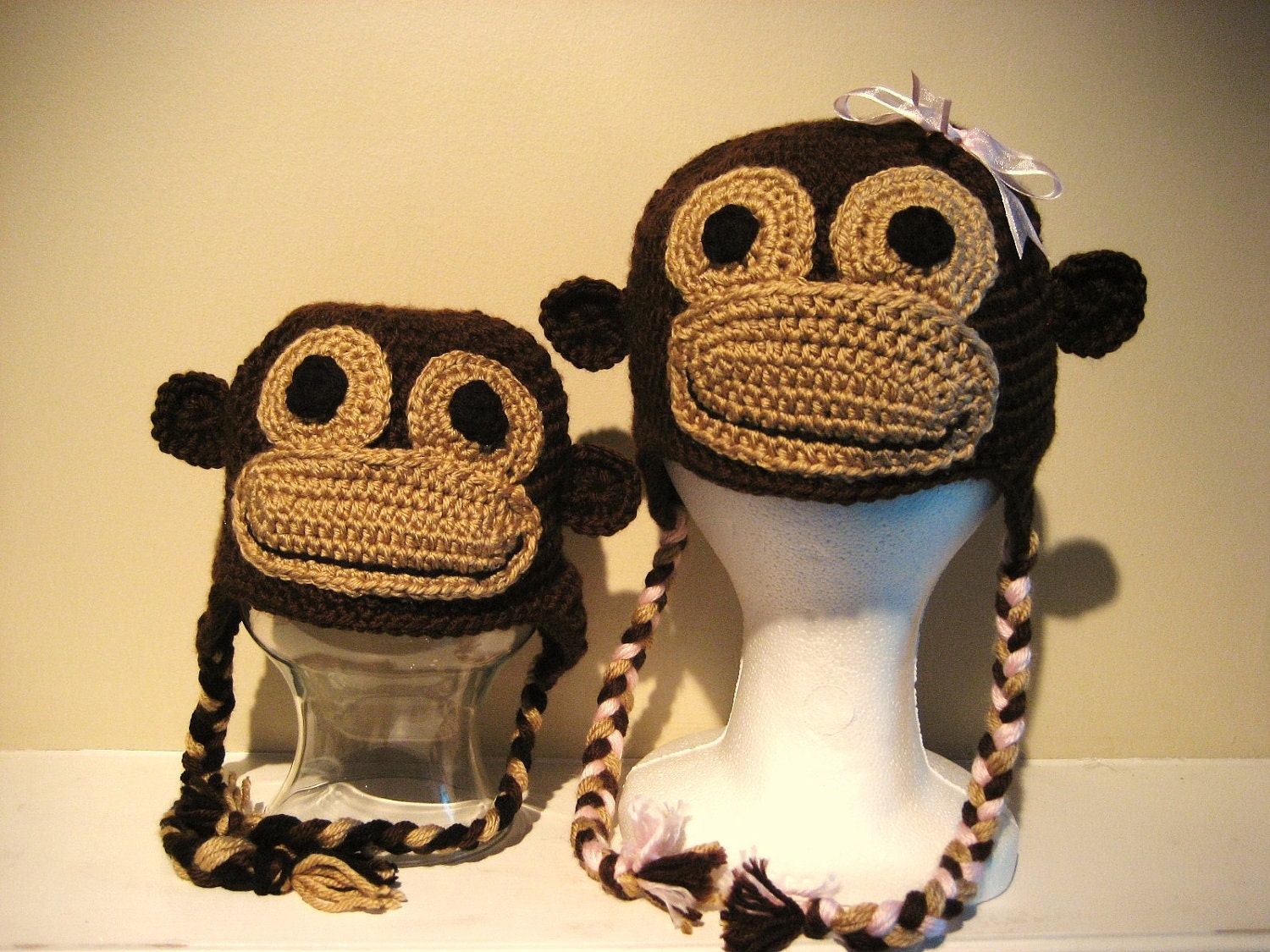 LI'L MONKEY - Monkey Hat with Earflaps & Braids