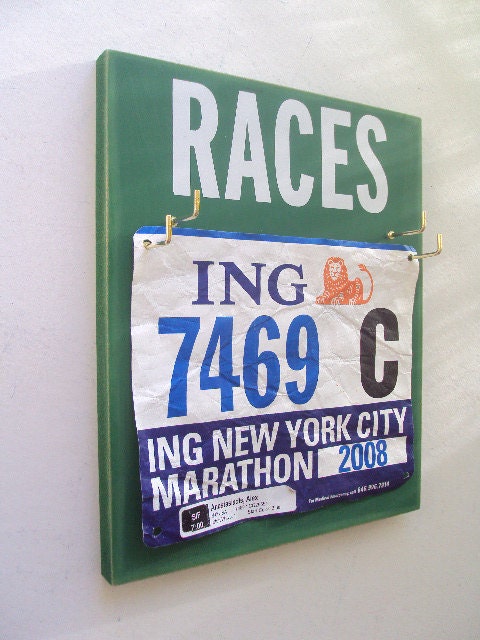 The running Bibs display to match your Achievement