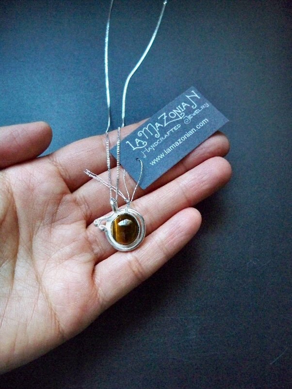 Sterling silver tiger's eye round pendant - Gemstone jewelry by Lamazonian - Mother's Day gift idea