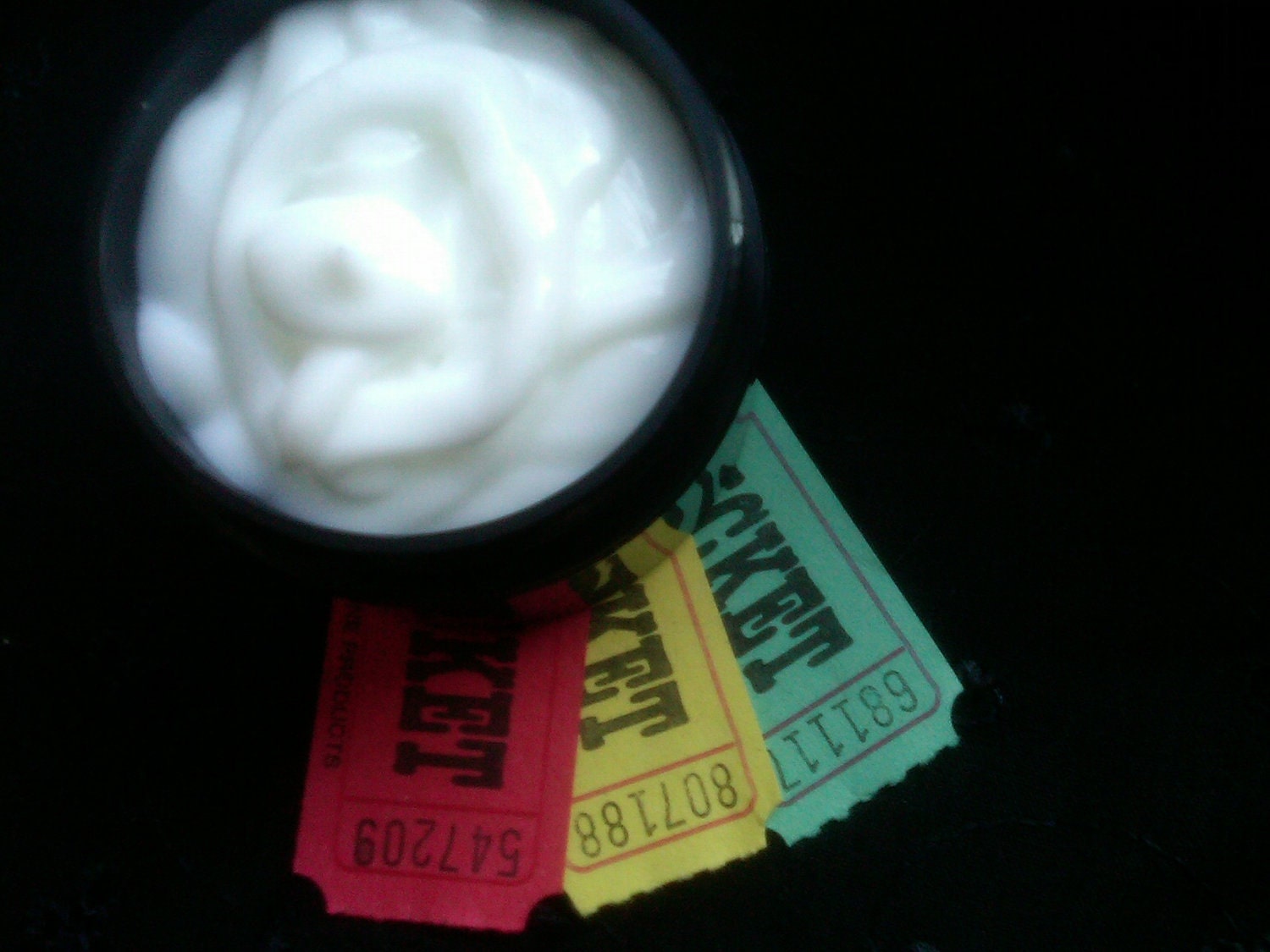 Strongman Tobacco Flower and Honey Luxurious Lotion : Sample Size