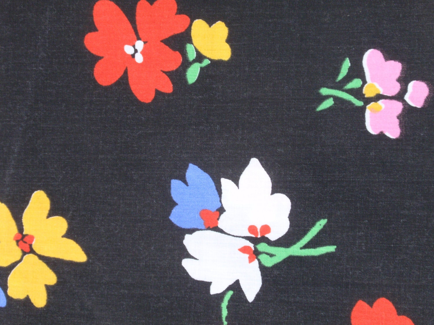 SALE--Wild Wildflower Vintage Fabric Fat Quarter