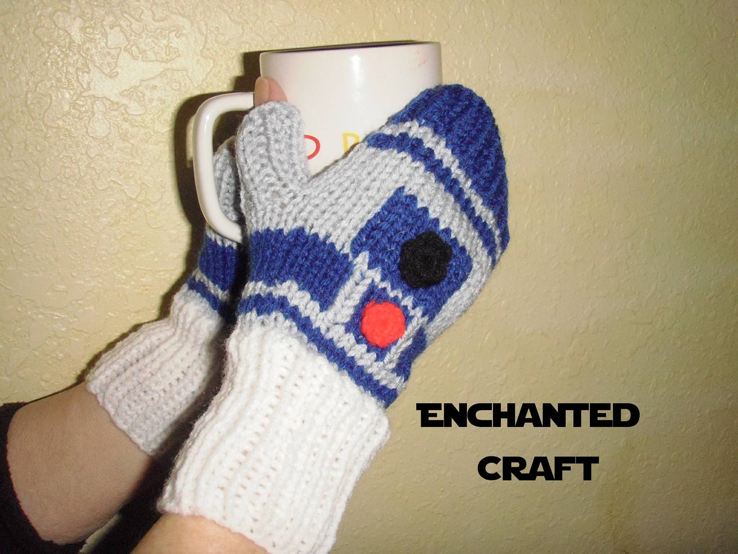 Knitted Star Wars R2-D2 Fingerless Gloves, droid
