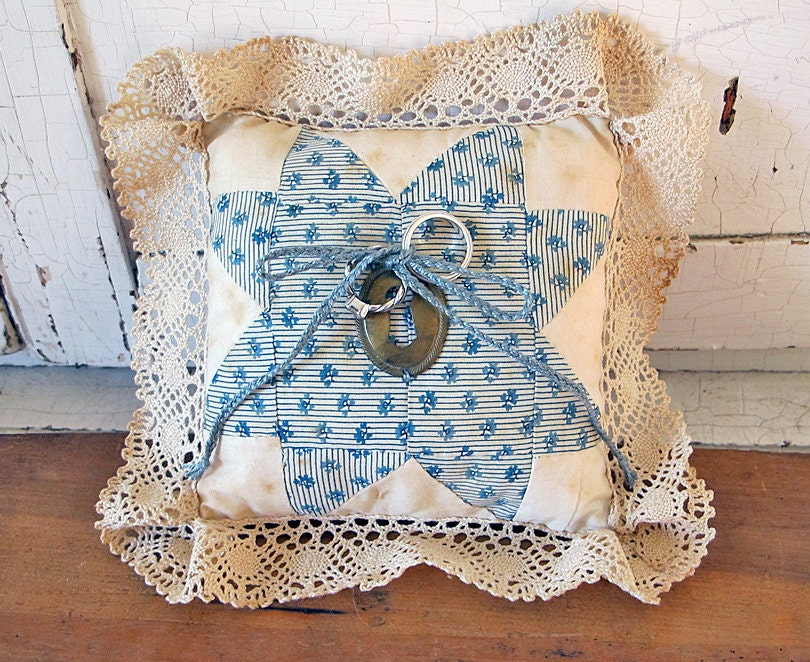 Antique Quilt Ring Pillow for Your Wedding
