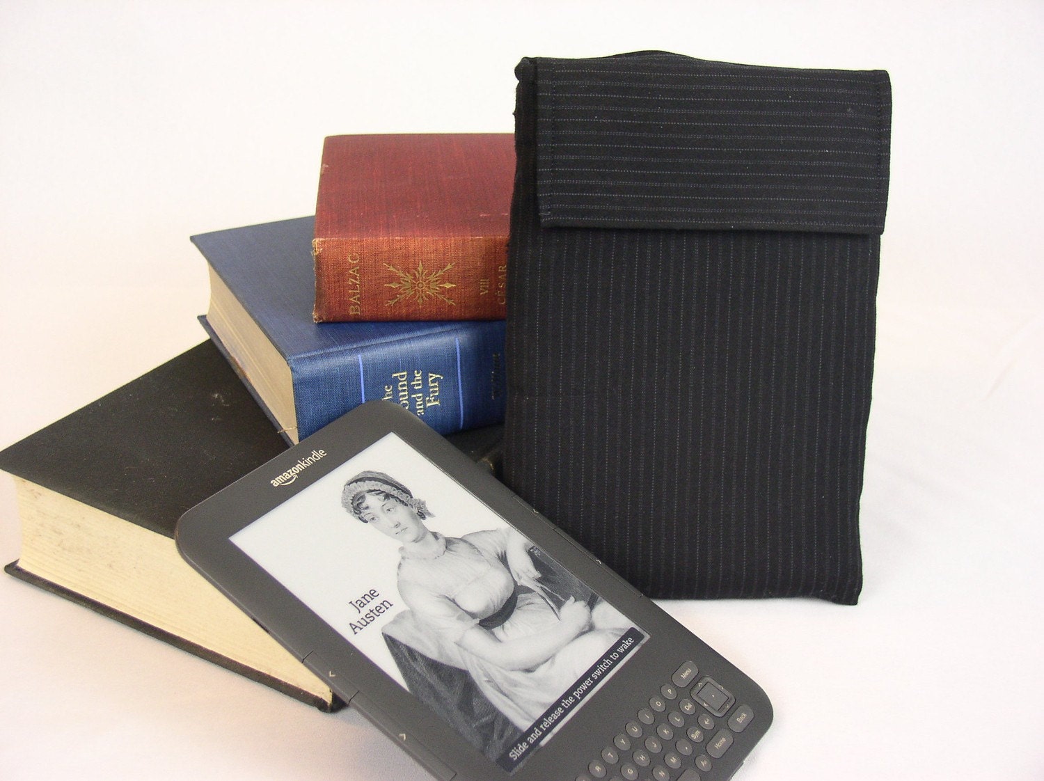 eReader or Tablet Pouch / Sleeve - Custom Fit to any Tablet or eReader - Custom Padded & Quilted Pouch for nook, Kindle, Kobo, and More