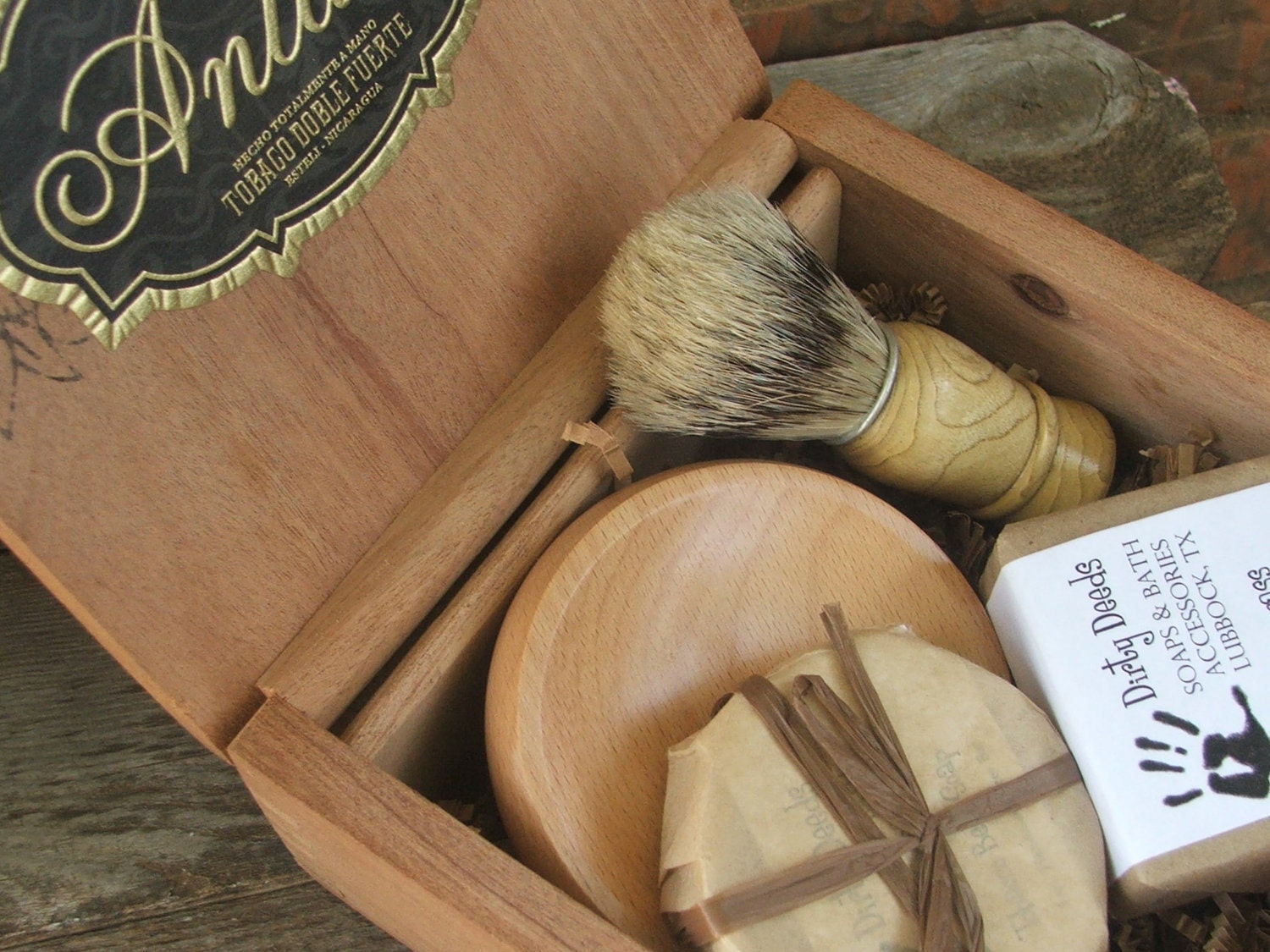 Wooden Mens Shave Set with Cigar Box