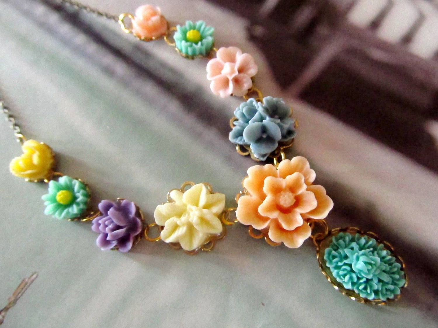 Jollie Pretty Floral Necklace, Resin Flowers , mixed and colorful necklace, Great Gifts