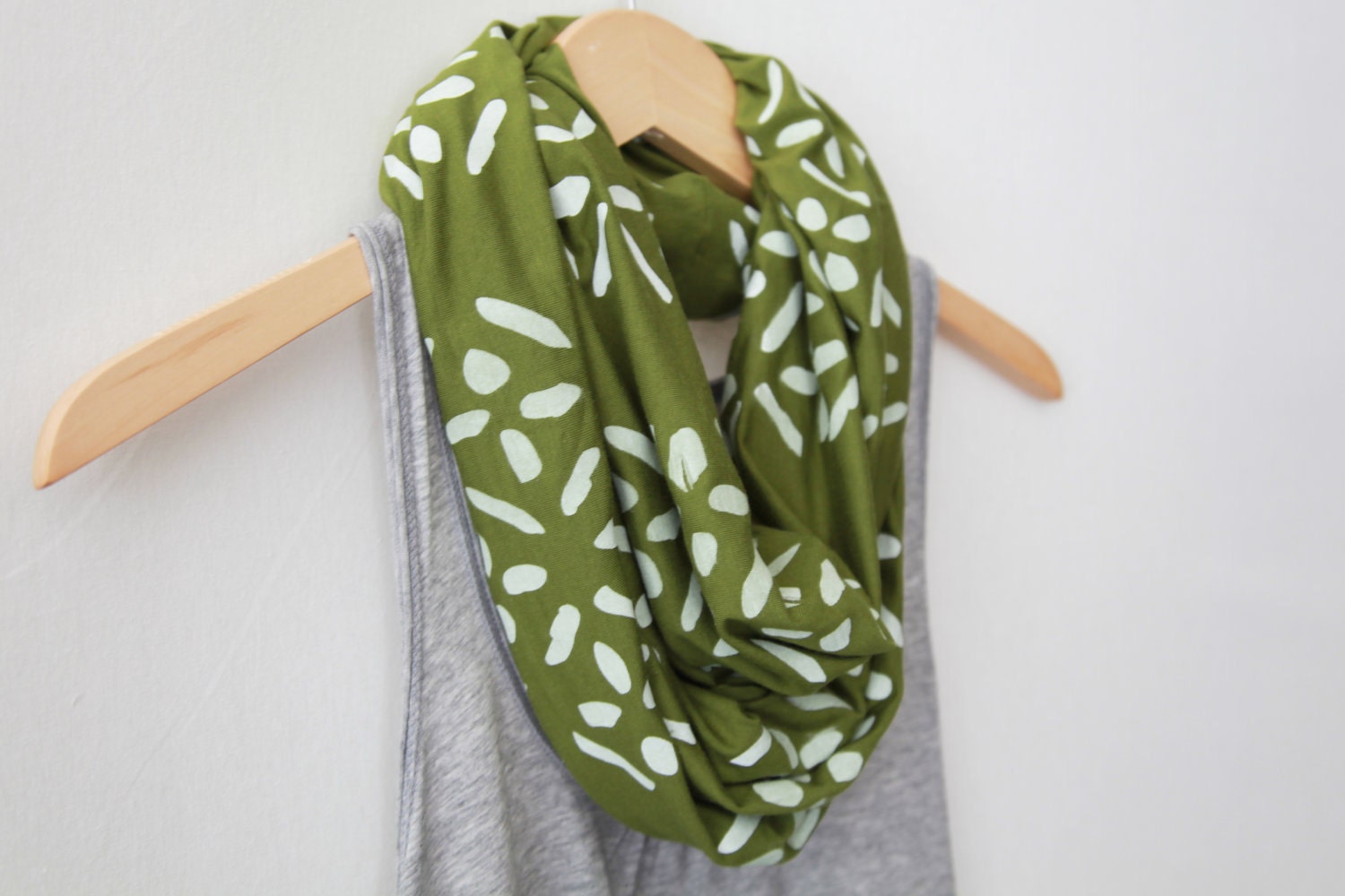 INFINITY SCARF - Screen Printed - White Cross-Diamonds on Olive Green
