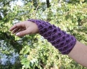 Crochet PATTERN Crocodile Stitch Gauntlets - Permission to Sell Finished Items