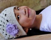 Textured beanie with flower