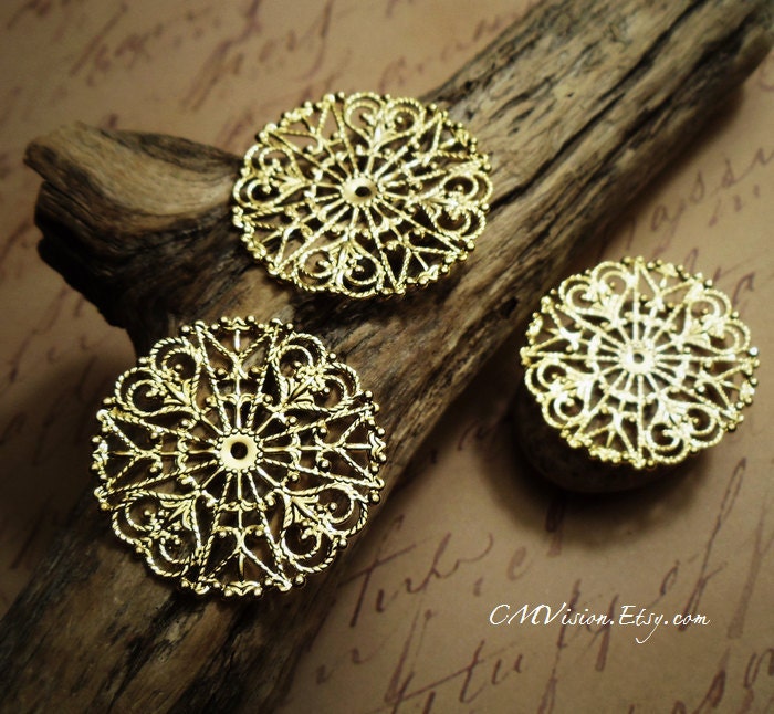 Lot of 10pcs of Shiny 18K Gold Plated Bass 31mm Large Round Filigree Base Connectors High Quality Gs S15