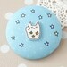 Lucky cat macaron brooch - stars