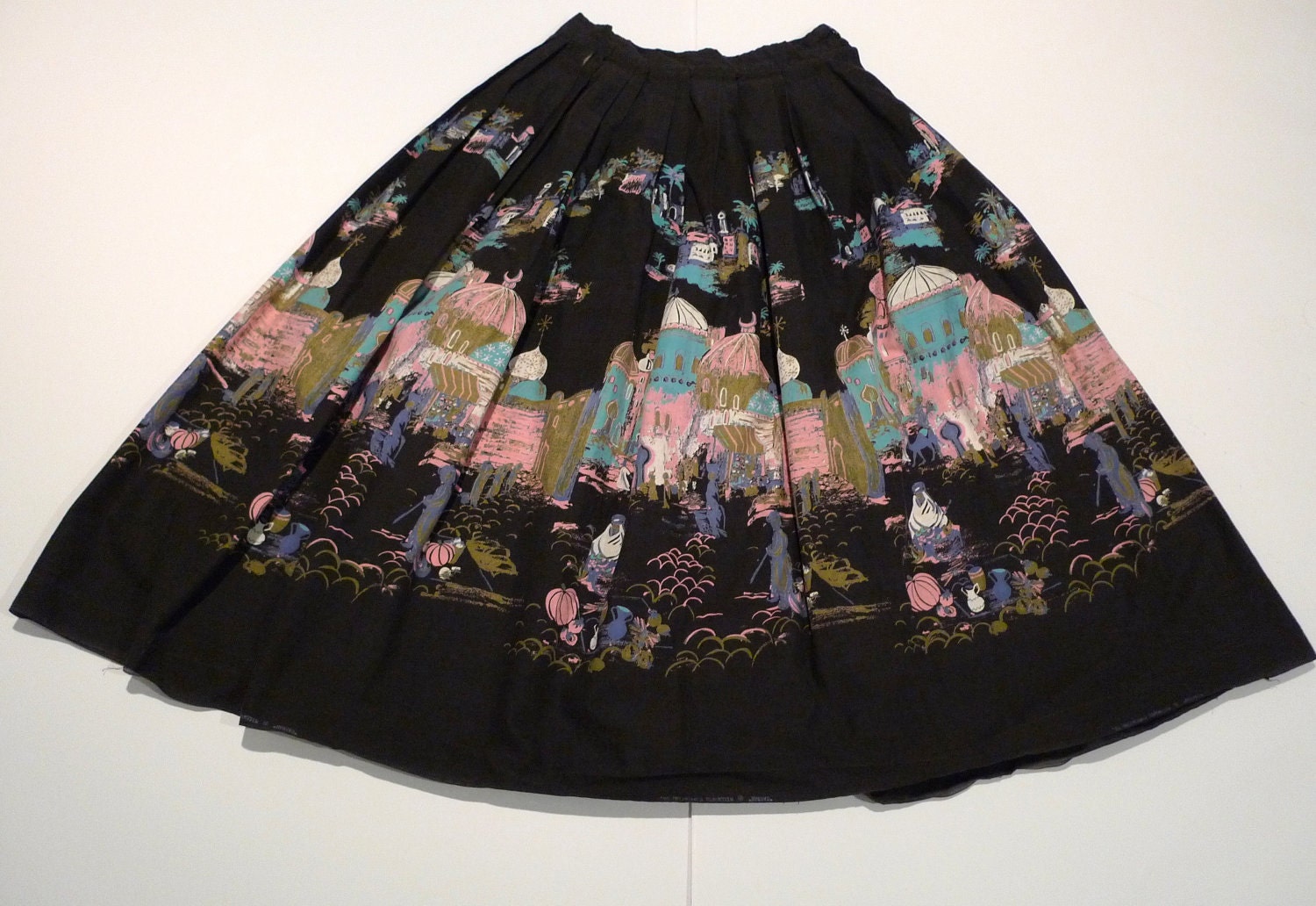 Full Skirt Black Casbah Arabian Scene Bobby Brooks Circle Skirt 50s Millworth Border Print Pleated Waist Rockabilly FREE SHIP retro