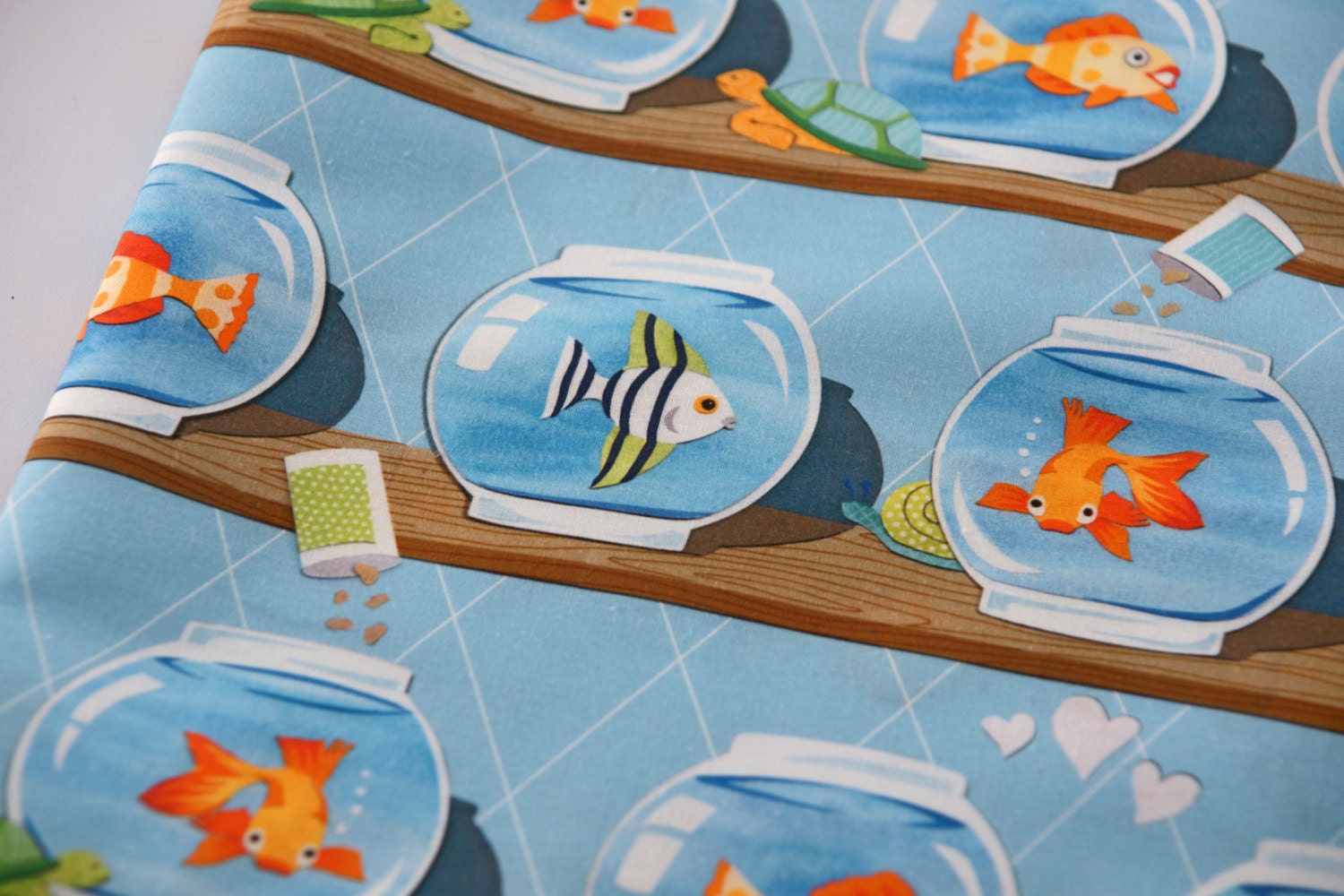 Fishbowls Original Fabric - FQ