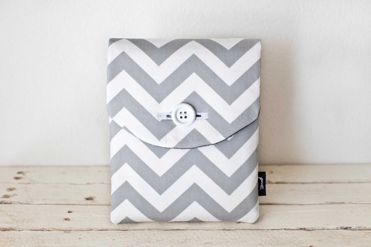 Kindle Fire Case, Kindle Case, Kindle Sleeve, Cover - Padded with Pocket - Chevron Grey White