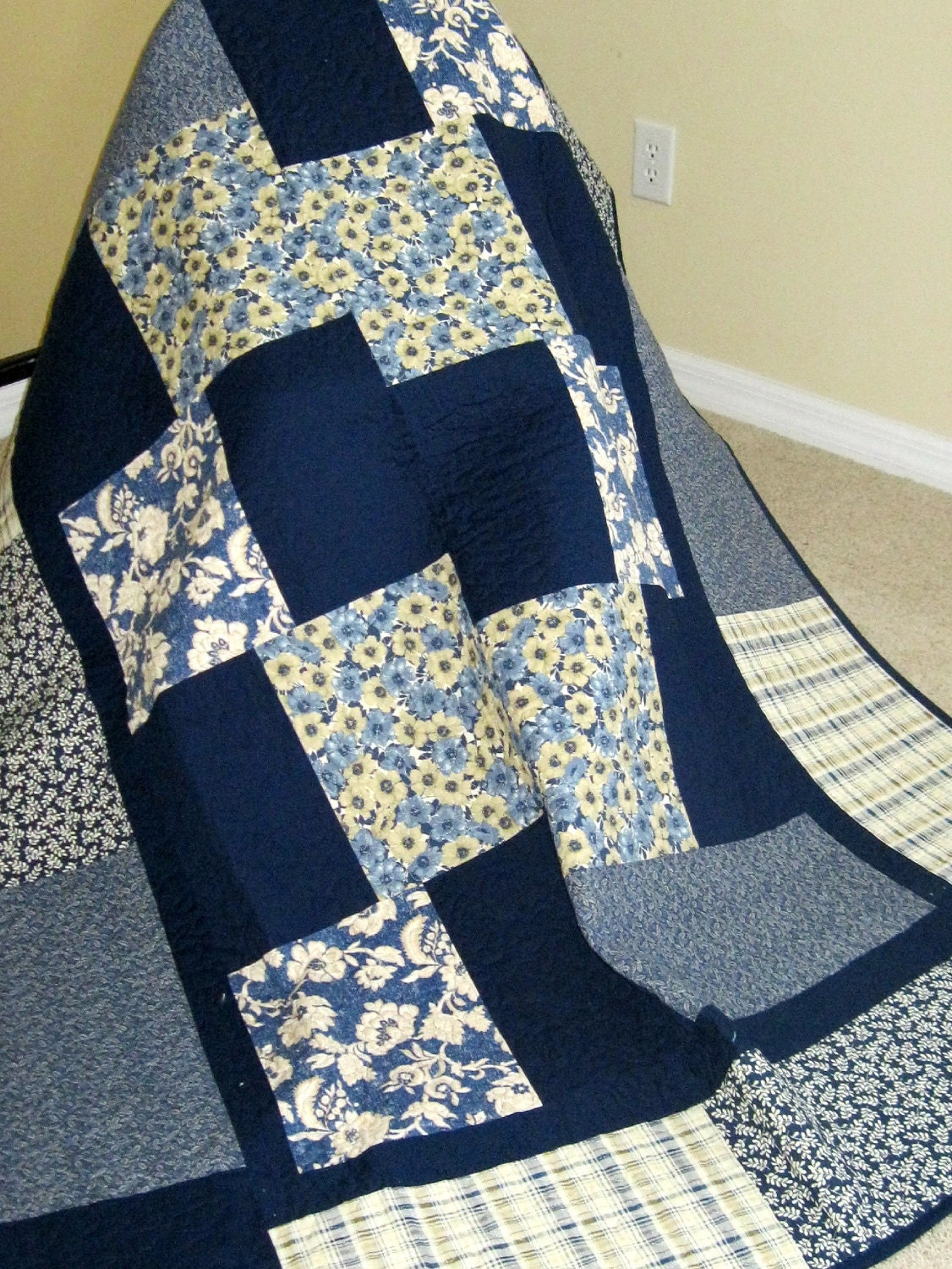 CLEARANCE - Navy/Light Blue - Contemporary Lap Quilt