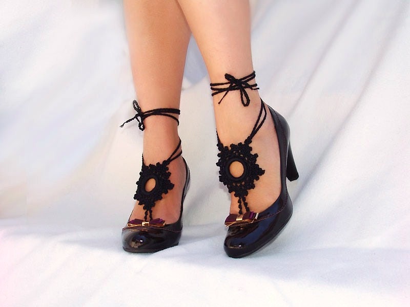 Black Crochet  Barefoot Sandals, Nude shoes, Foot jewelry, Gothic, Victorian, Lace, Sexy, Yoga, Anklet, Steampunk, Beach Pool - Lasunka