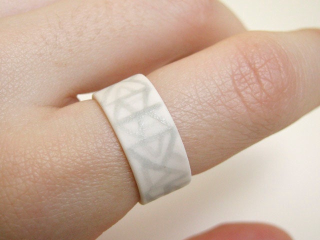 Geometric - Contemporary Jewelry - Wide Band Geometric Pattern Porcelain Ring