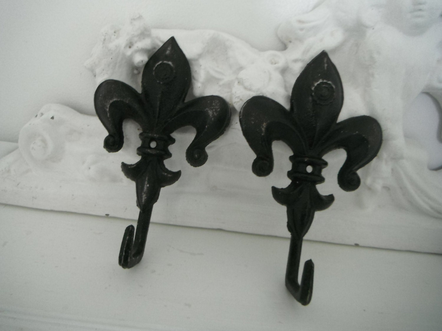 pair black fleur de lys wall hooks Paris apartment French country shabby chic jewelry hanger cottage chic wall hooks pair hook