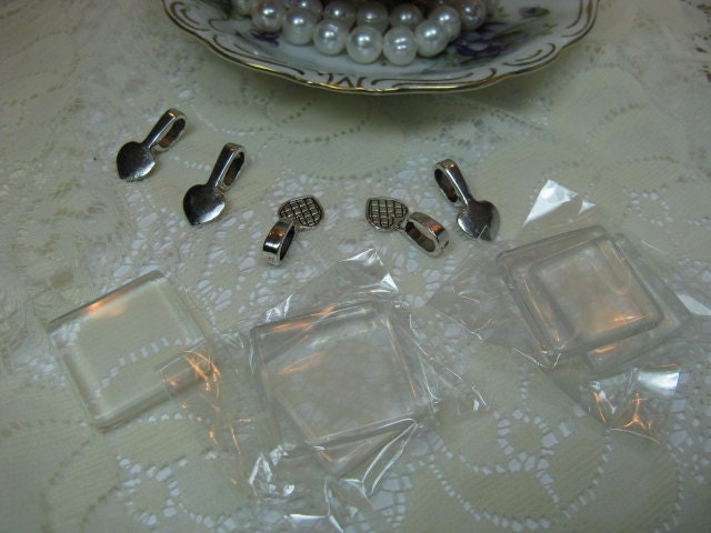 10-DIY Rounded Edge Clear Glass Tile Pendant Making Kit- 1 inch tiles