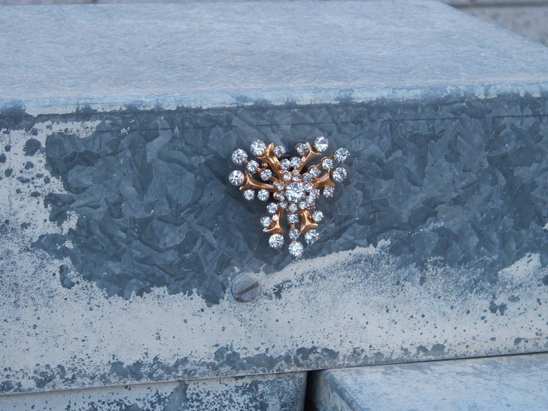 Vintage Brooch Refrigerator Bling Magnet