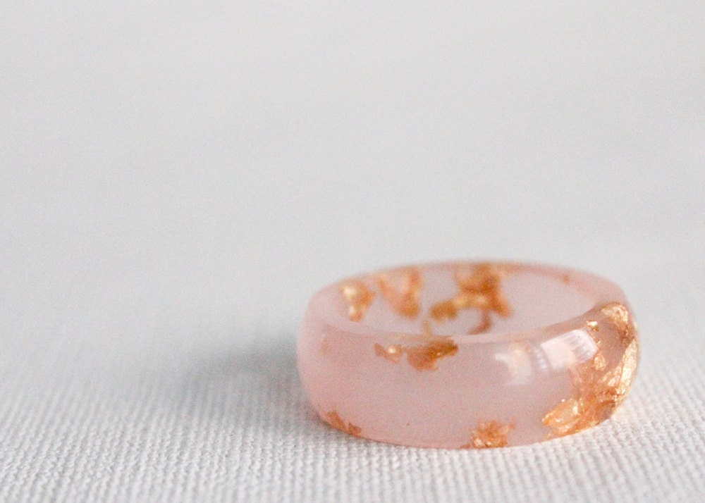 Size 9.5 rose gold round resin eco resin ring