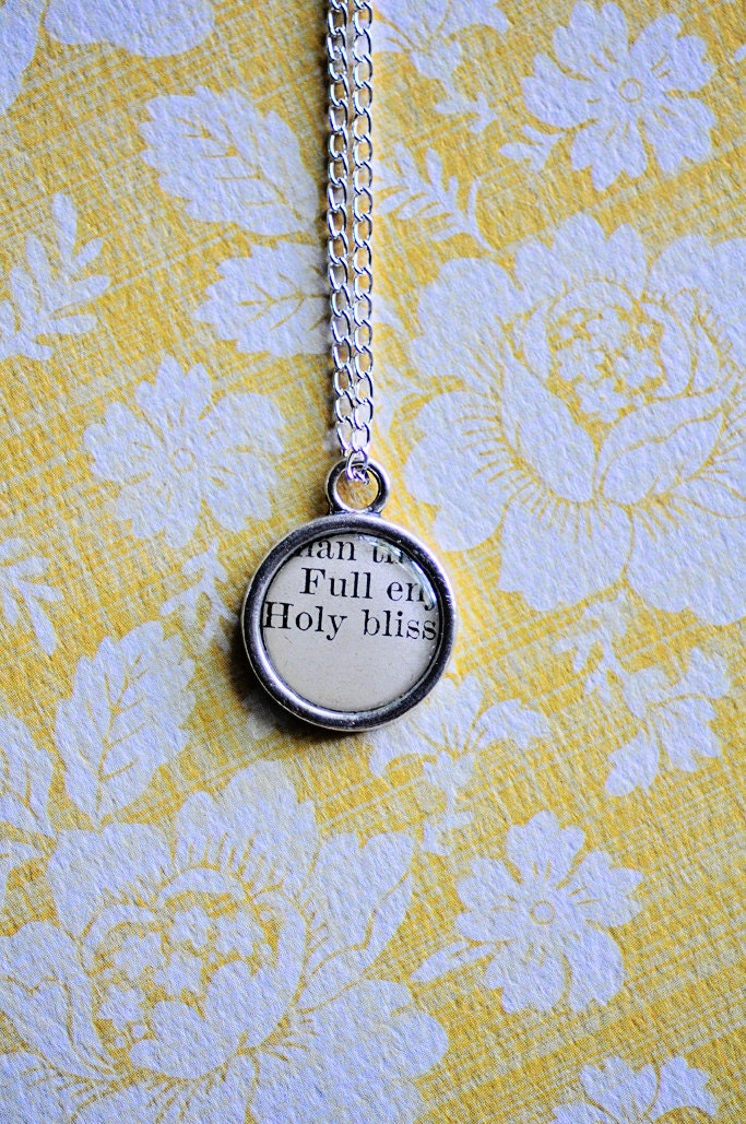 Full Holy Bliss 17 mm antique silver pendant